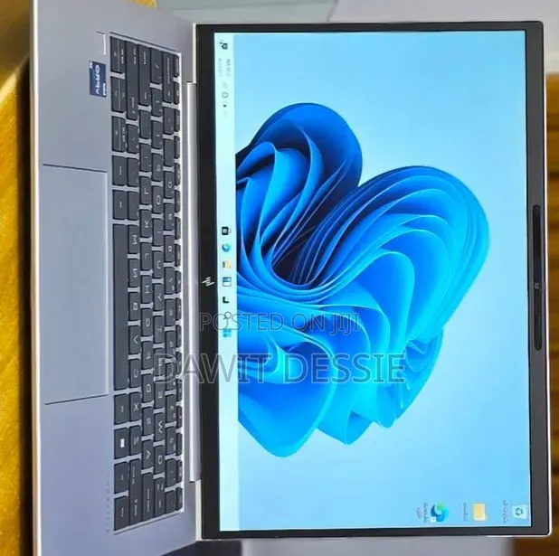 New Laptop HP EliteBook 840 G10 16GB Intel Core i7 SSD 512GB