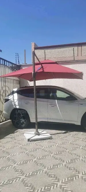 3m × 3m Side Pole Garden Umbrella –Patio Umbrella
3×3 ሜ የጎን ምሰሶ ዣንጥላ