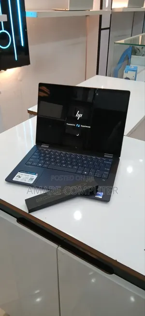 New Laptop HP OmniBook X Flip 14" 16GB Intel Core Ultra 7 SSD 1T