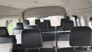 Toyota HiAce 2010 White