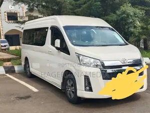Toyota HiAce 2010 White