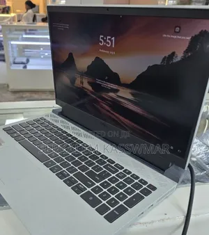 New Laptop Dell G15 5510 16GB Intel Core i7 SSD 512GB