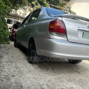 Toyota Platz 2005 Silver