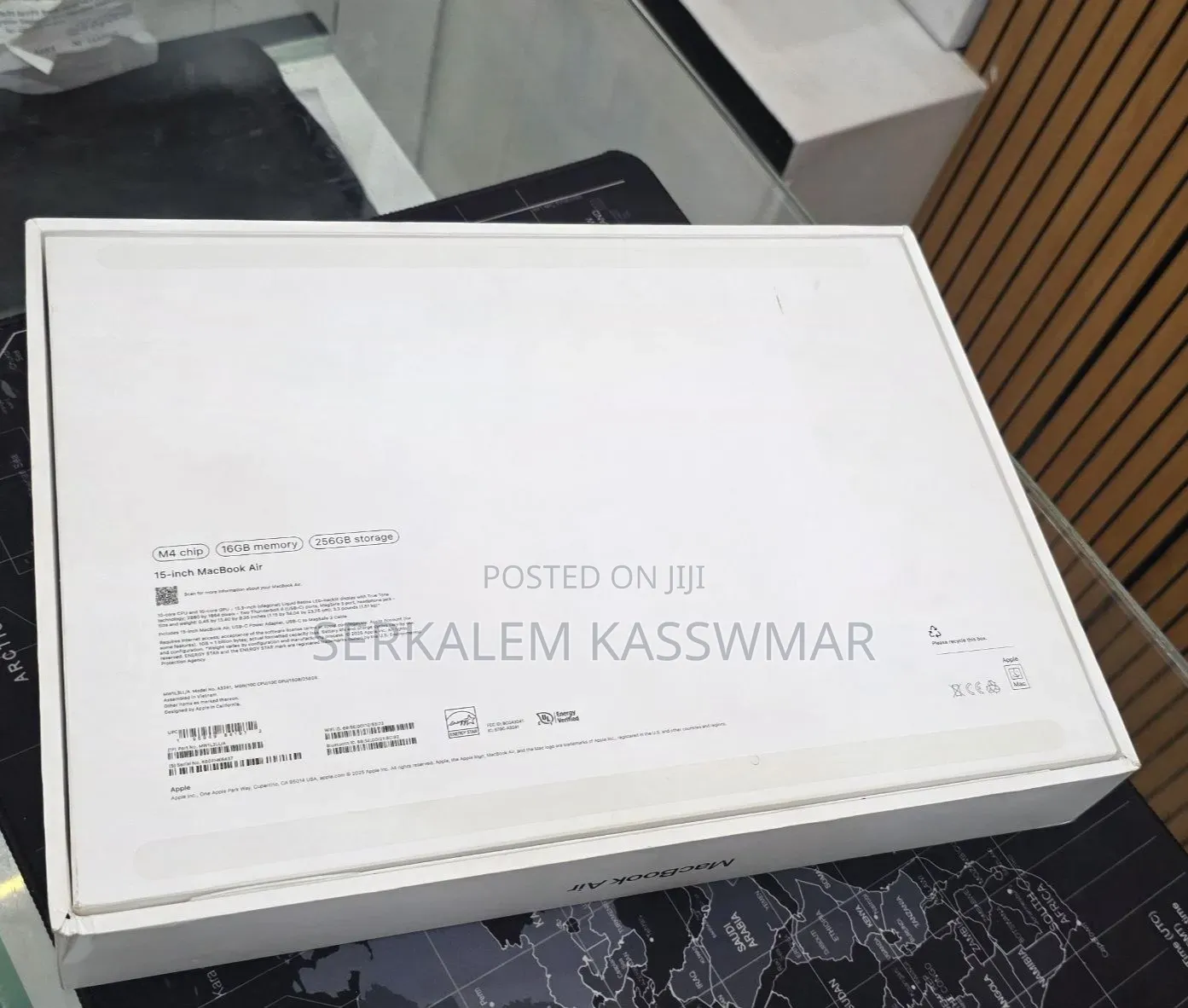 New Laptop Apple MacBook Air 2025 M4 16GB Apple M4 SSD 256GB