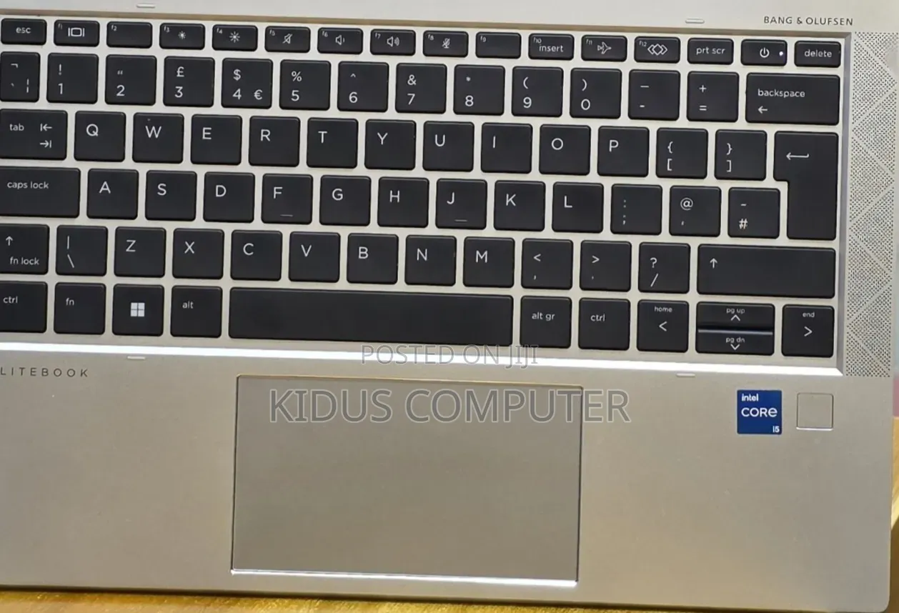 New Laptop HP EliteBook 830 G5 16GB Intel Core i5 SSD 512GB