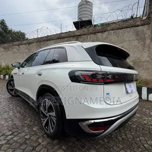 Volkswagen ID.6 2024 White
