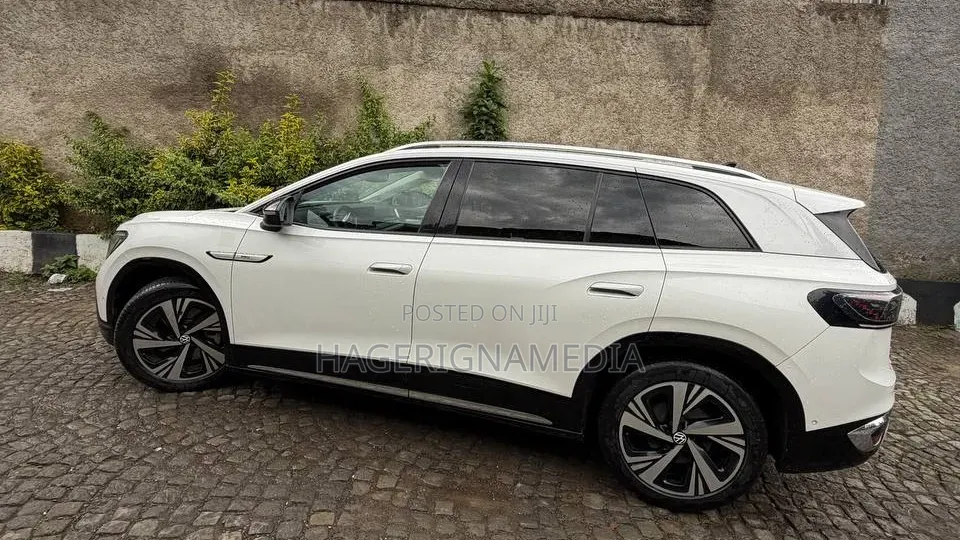 Volkswagen ID.6 2024 White