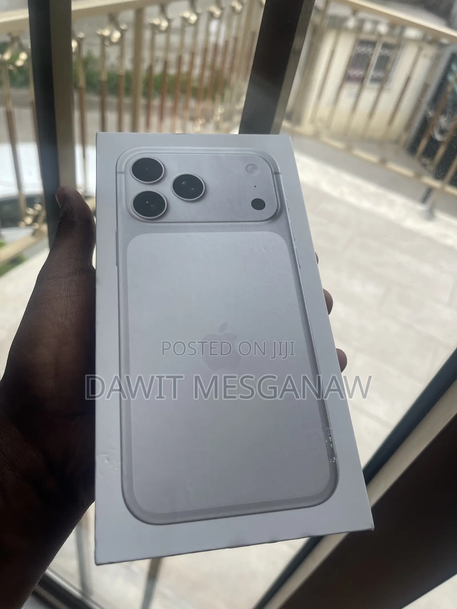 New Apple iPhone 17 Pro Max 256 GB Silver