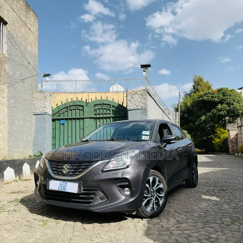 Suzuki Baleno 2022 Gray
