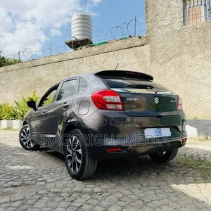 Suzuki Baleno 2022 Gray