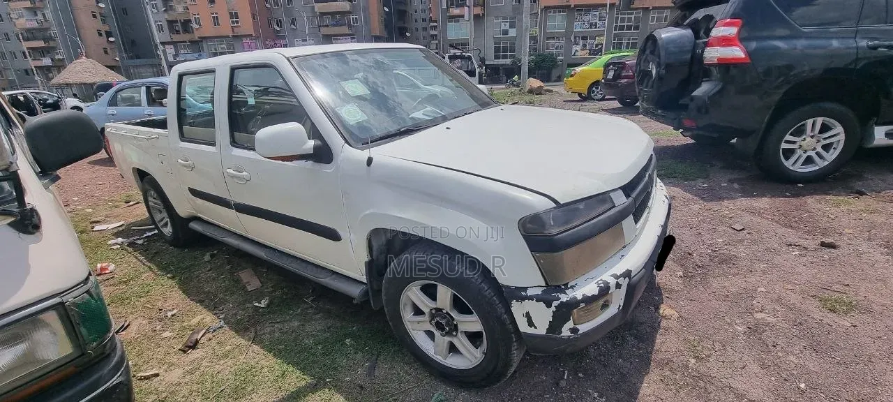 Car 2014 White