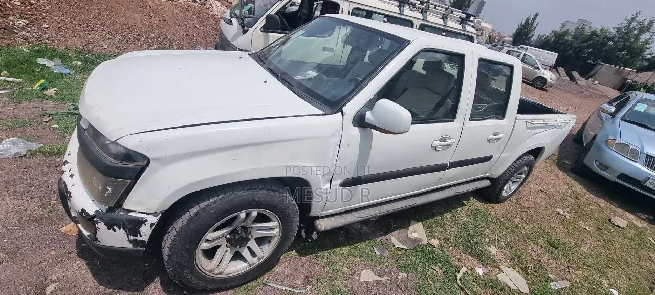 Car 2014 White