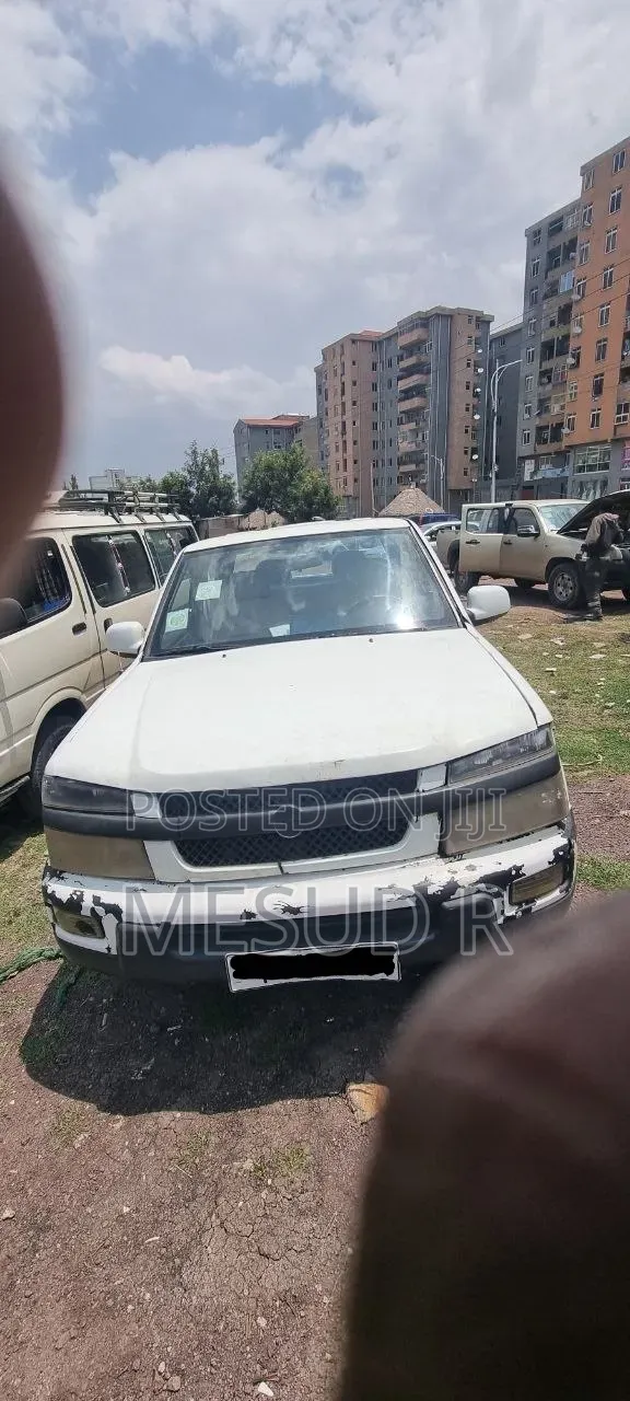 Car 2014 White