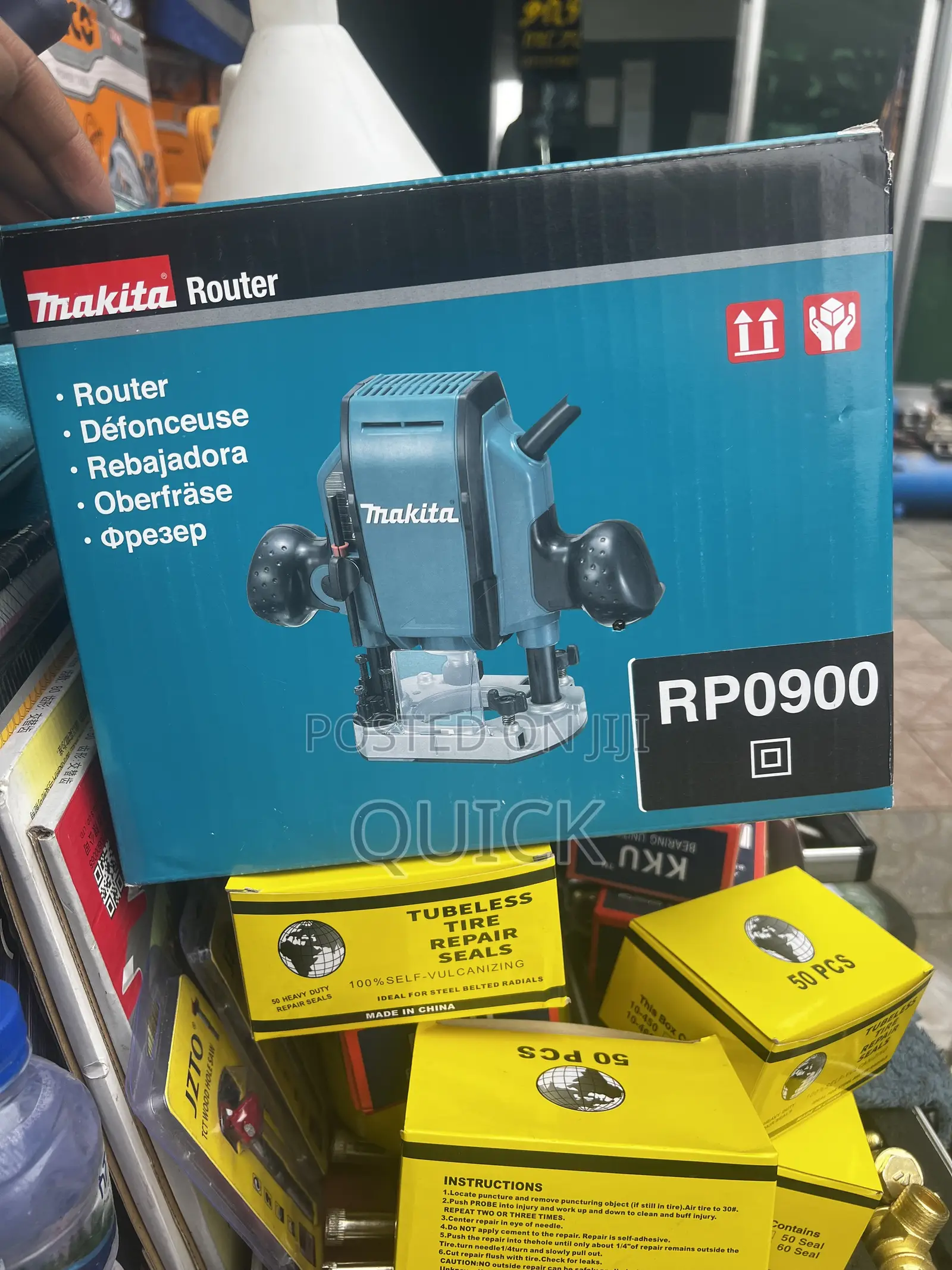 Makita Router Rp0900