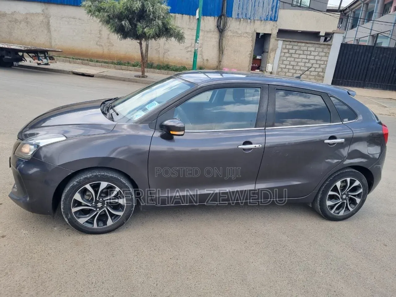 Suzuki Baleno 2022 Gray