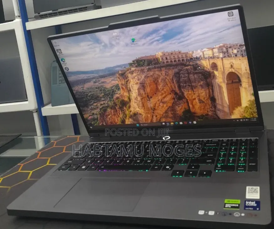 New Laptop Lenovo Legion 5 32GB Intel Core Ultra 9 SSD 1T