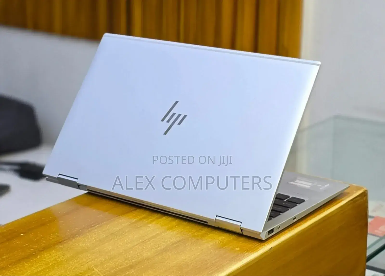 New Laptop HP EliteBook 1040 G8 16GB Intel Core i7 SSD 512GB
