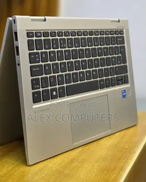 New Laptop HP EliteBook 830 G8 16GB Intel Core i5 SSD 512GB