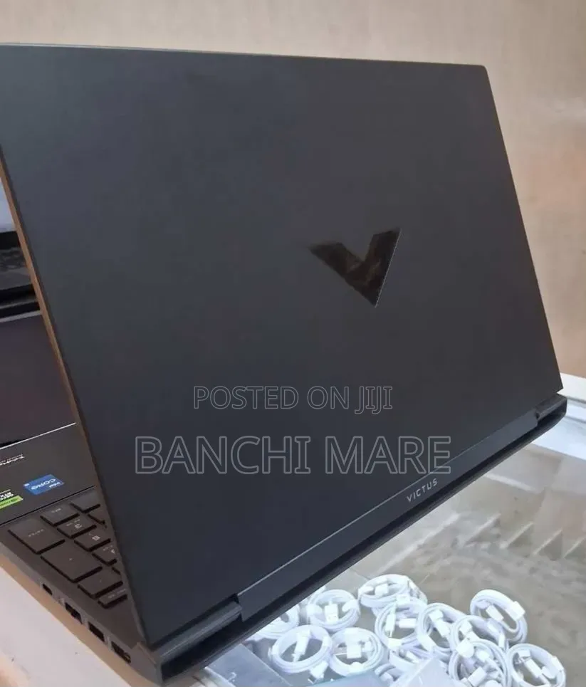New Laptop HP Victus 15 16GB Intel Core i5 SSD 512GB