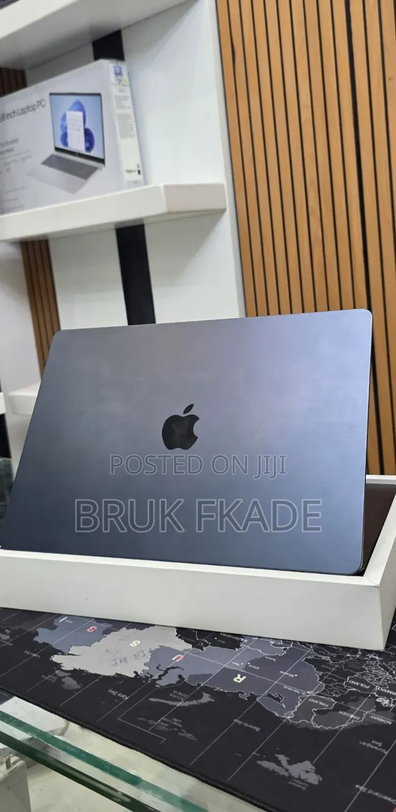 New Laptop Apple MacBook Air 2025 M4 16GB Apple M4 SSD 256GB
