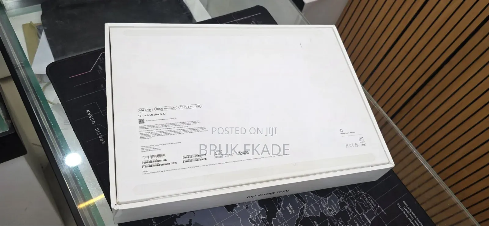 New Laptop Apple MacBook Air 2025 M4 16GB Apple M4 SSD 256GB