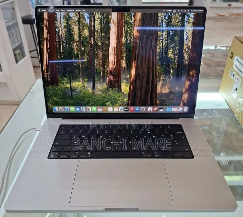 New Laptop Apple MacBook Pro 2020 M1 16GB Apple M1 Pro SSD 1T