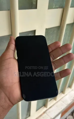 New Apple iPhone 13 128 GB Black