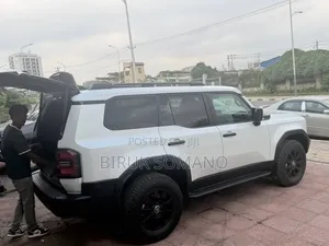 Toyota Land Cruiser Prado 2025 Off white