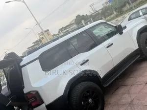 Toyota Land Cruiser Prado 2025 Off white