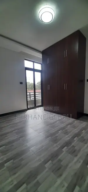 10bdrm House in G+3 House, Bole for rent