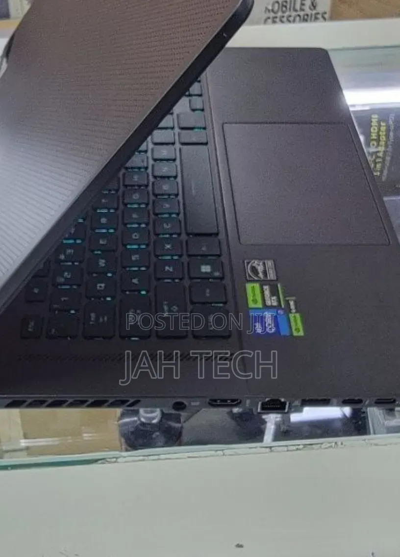 New Laptop Asus ROG Zephyrus G16 16GB Intel Core i7 SSD 1T