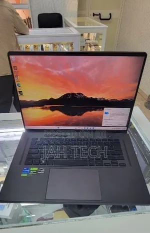 New Laptop Asus ROG Zephyrus G16 16GB Intel Core i7 SSD 1T