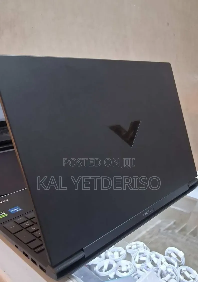 New Laptop HP Victus 15 16GB Intel Core i5 SSD 512GB