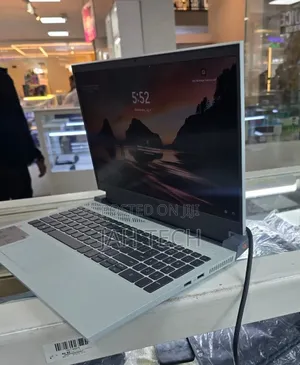 New Laptop Dell G15 5535 16GB Intel Core i7 SSD 512GB