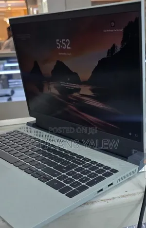 New Laptop Dell G15 5535 16GB Intel Core i7 SSD 512GB