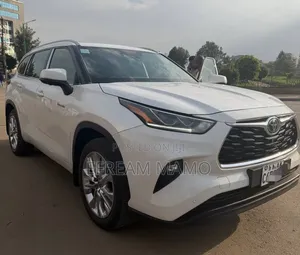 Toyota Highlander Hybrid 2024