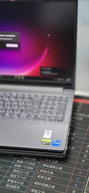 New Laptop Lenovo LOQ 15ARP9 16GB Intel Core i5 SSD 512GB