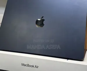 New Laptop Apple MacBook Air 2025 M4 16GB Apple M4 SSD 256GB