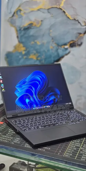 New Lenovo Legion Y7000P IRX9 Gaming Laptop 16GB Intel Core i9 SSD 1T