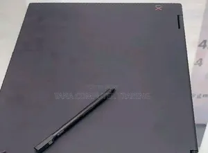 New Laptop Lenovo Yoga 330 16GB Intel Core i5 SSD 512GB
