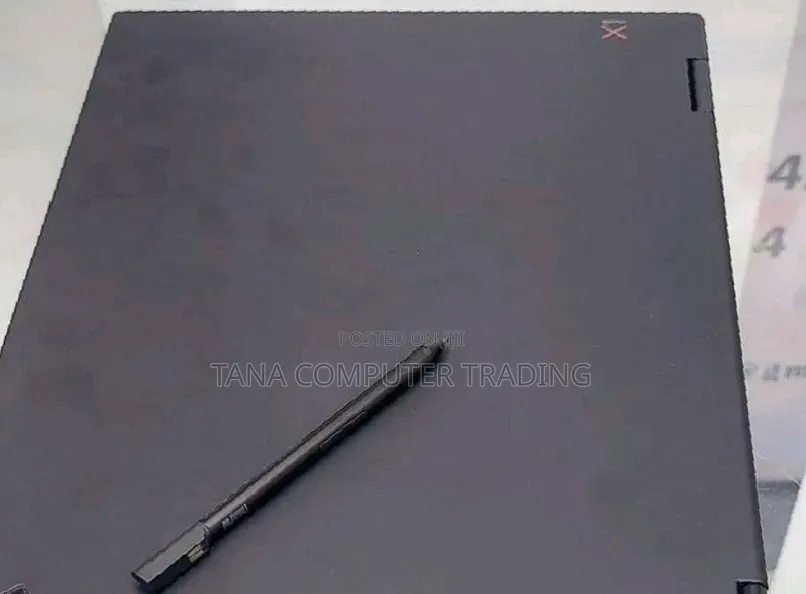 New Laptop Lenovo Yoga 330 16GB Intel Core i5 SSD 512GB