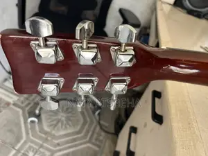 Acoustic Guitar F340
