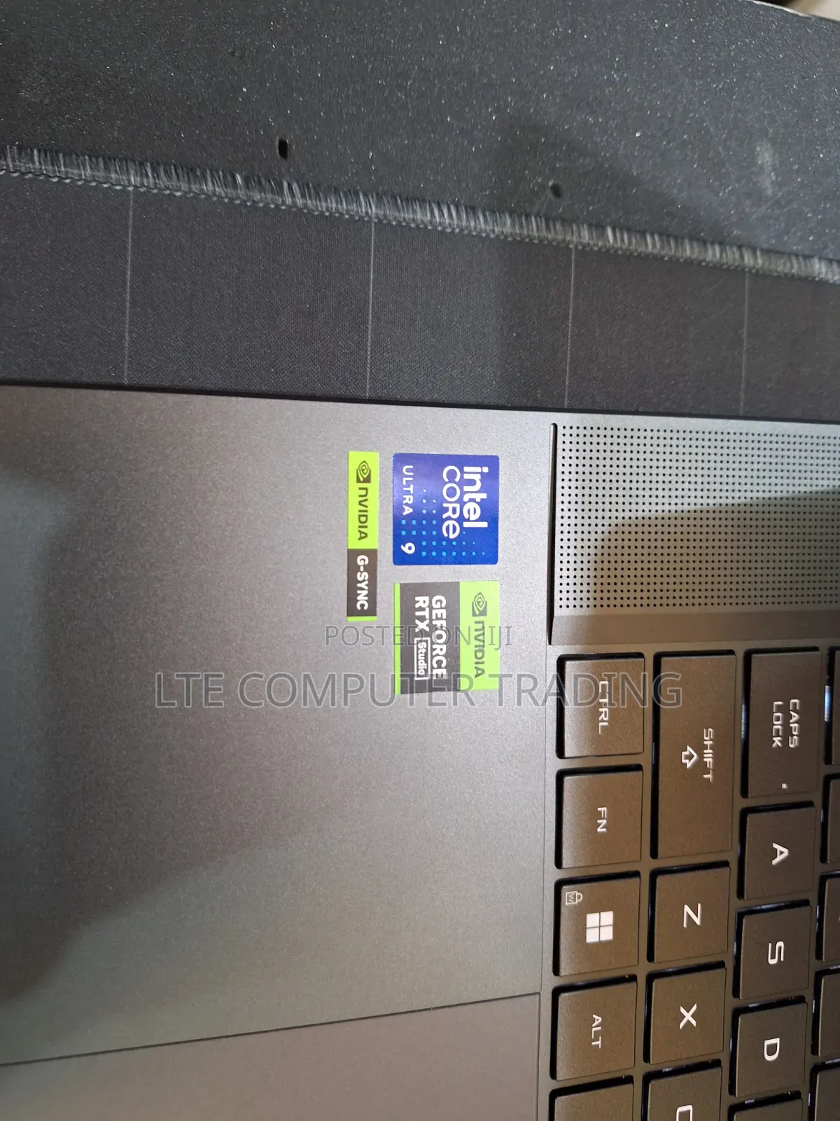 New Laptop Asus ROG Zephyrus G16 16GB Intel Core Ultra 9 SSD 1T