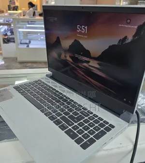 New Laptop Dell G15 5515 16GB Intel Core i7 SSD 512GB