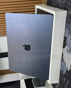 New Laptop Apple MacBook Air 2025 M4 16GB Apple M4 SSD 512GB