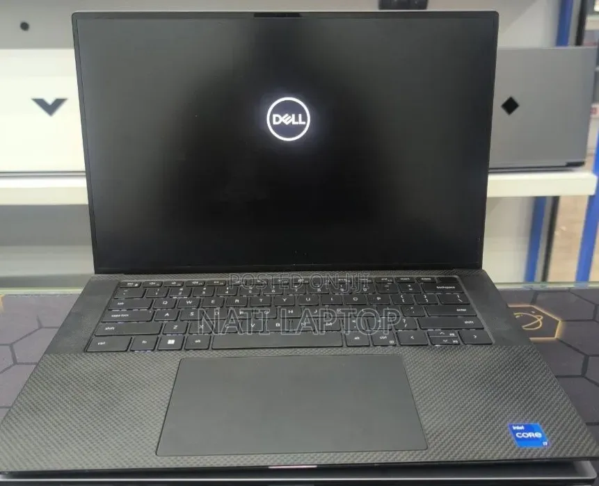 New Laptop Dell Precision 5570 16GB Intel Core i7 SSD 512GB