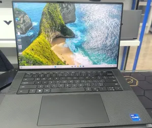 New Laptop Dell Precision 5570 16GB Intel Core i7 SSD 512GB