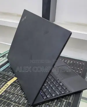 New Laptop Lenovo ThinkPad T490s 16GB Intel Core i5 SSD 256GB