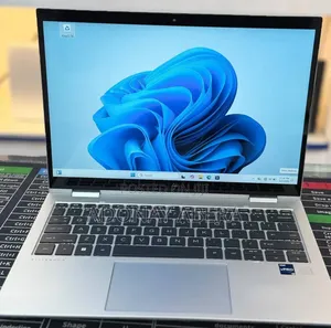 New Laptop HP EliteBook 830 G9 16GB Intel Core i7 SSD 512GB