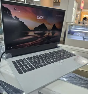 New Laptop Dell 16GB Intel Core i7 SSD 512GB